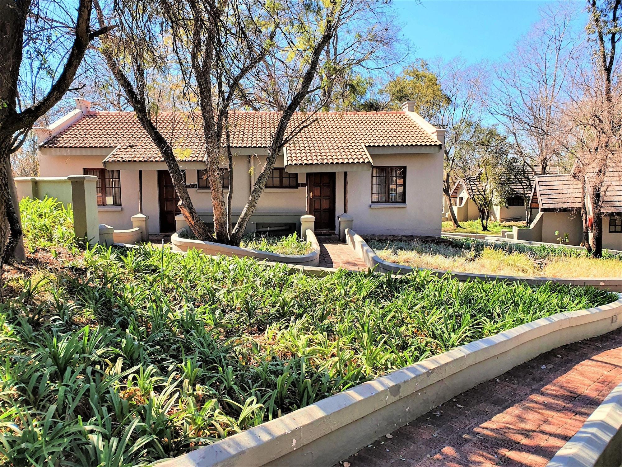 Premier Hotel Roodevalley Pretoria-Noord Extérieur photo