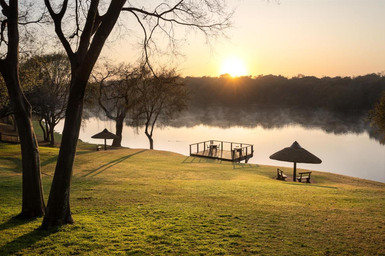 Premier Hotel Roodevalley Pretoria-Noord Extérieur photo
