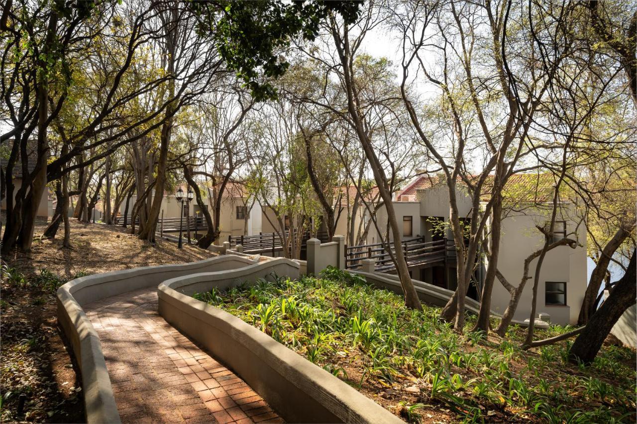Premier Hotel Roodevalley Pretoria-Noord Extérieur photo