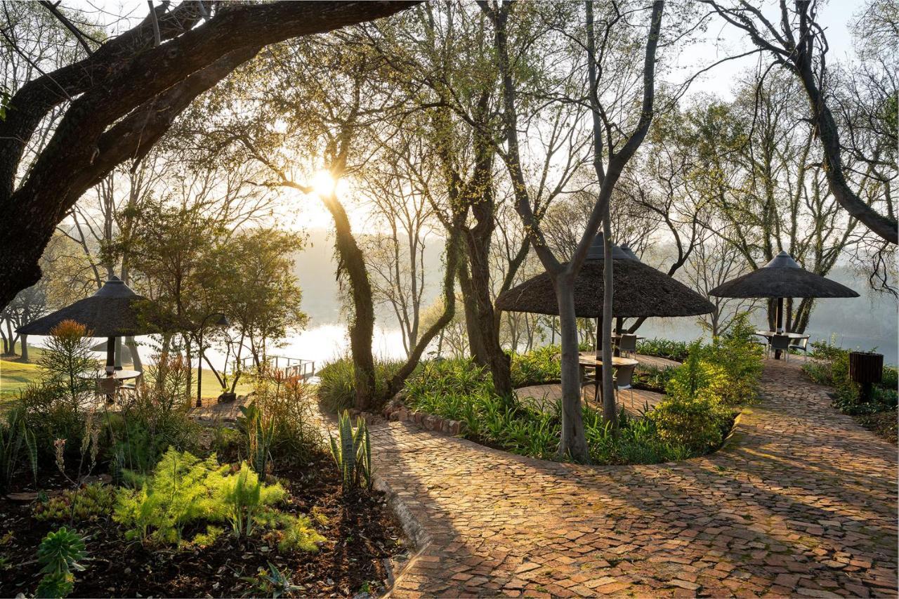 Premier Hotel Roodevalley Pretoria-Noord Extérieur photo